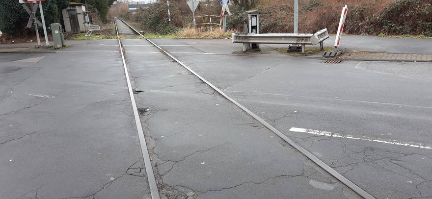 Bahnübergang Hauptstraße, B 413 in Bendorf, heutiger Zustand